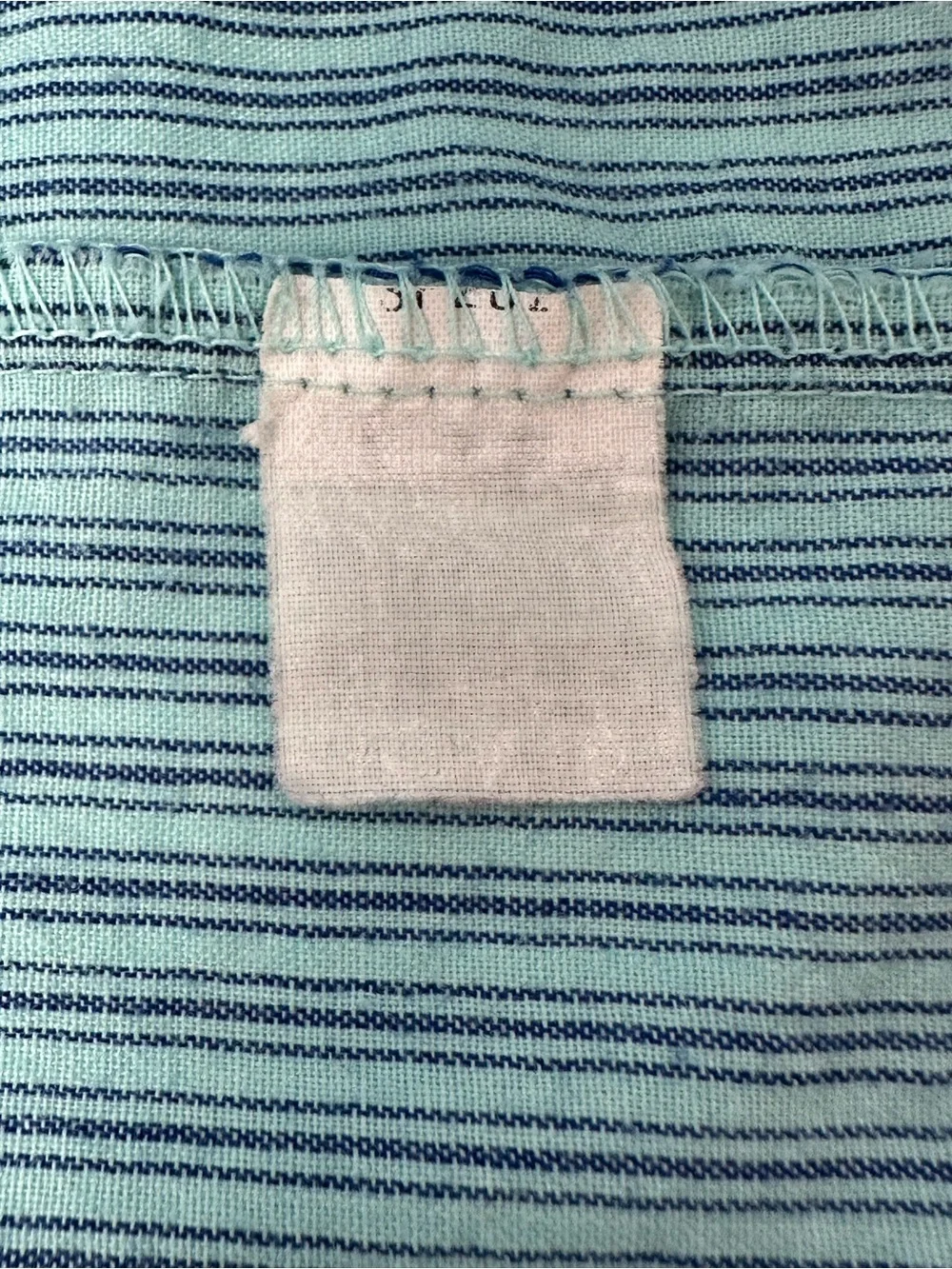 Vintage Levi's Silver Label Men's M Button Up Turquoise/Blue Striped Shirt A6